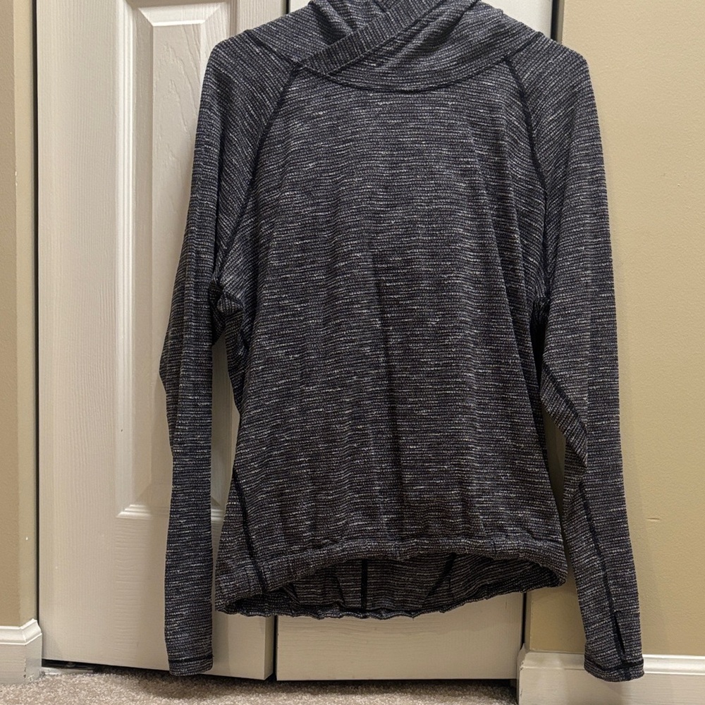 Lululemon Healthy heart pullover
